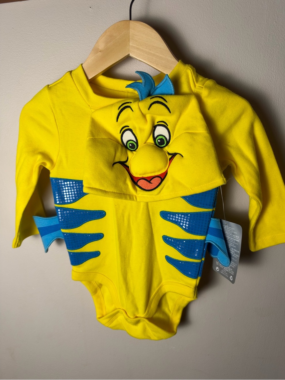 NWT Disney The Little Mermaid Flounder Matching Long Sleeve Onesie & Hat